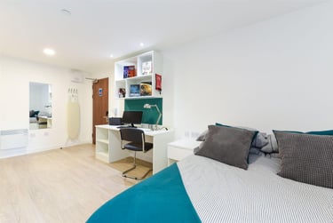 1 bed studio, Vincents Walk, City Centre, Southampton, SO141JY - Image 4
